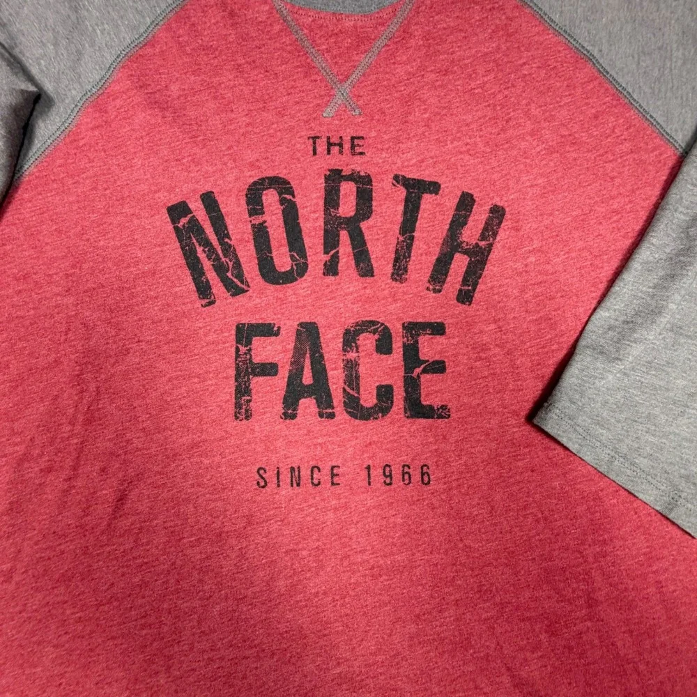 The North Face Mens XL Red Grey Raglan Baseball T-Shirt 3/4 Sleeve Classic Fit